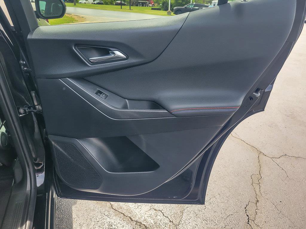 Certified 2025 Chevrolet Equinox RS FWD image 26