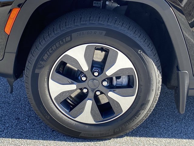 Used 2022 Jeep Grand Cherokee Limited 4xe w/ Luxury Tech Group II image 26