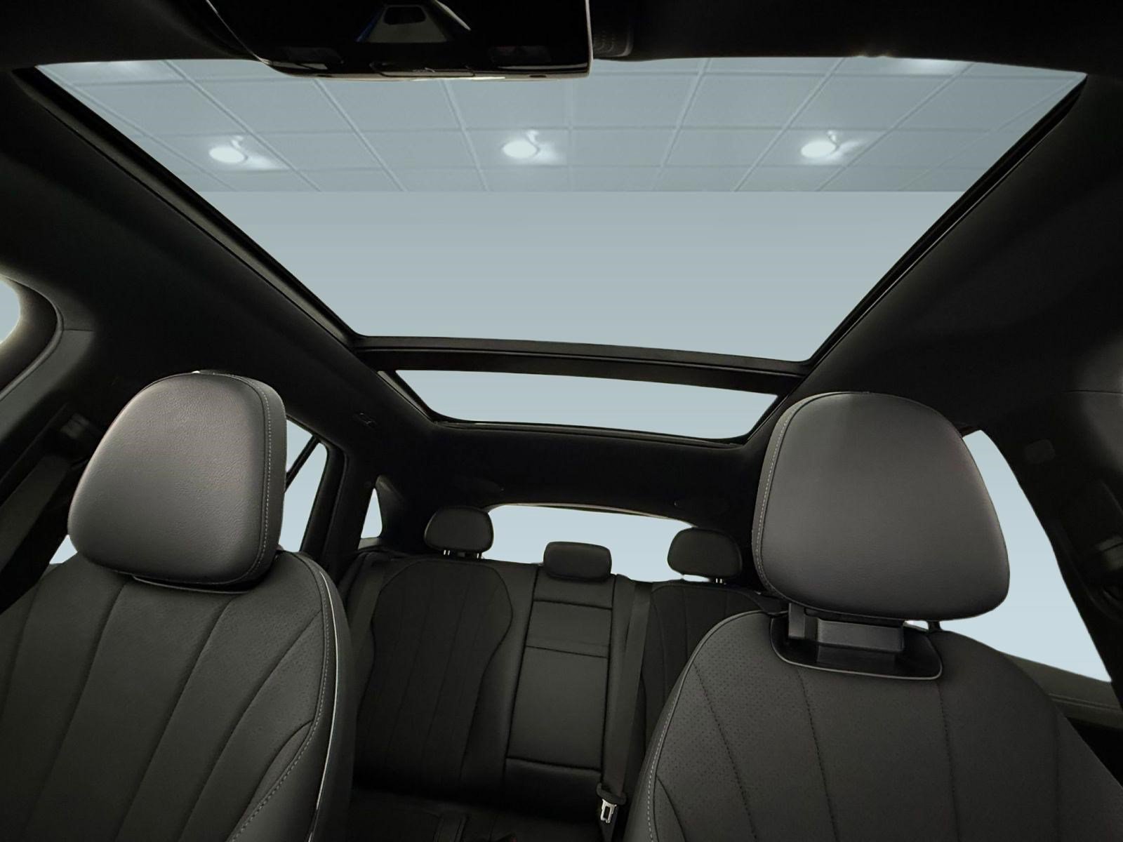 New 2026 Mercedes-Benz EQE 320 4MATIC SUV image 13