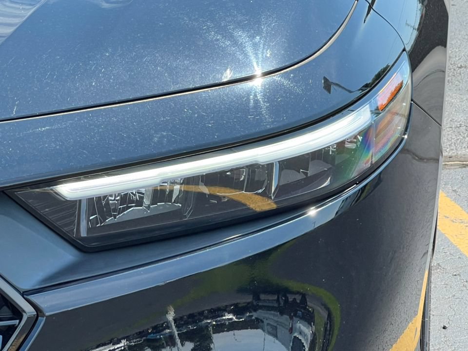 Used 2023 Honda Accord EX image 31