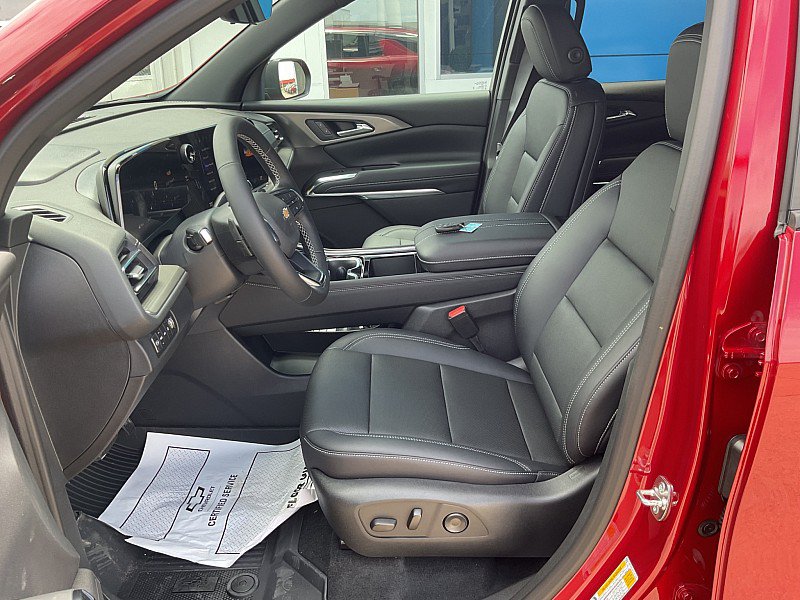 New 2026 Chevrolet Traverse LT w/ Driver Confidence Package AWD/4WD image 11
