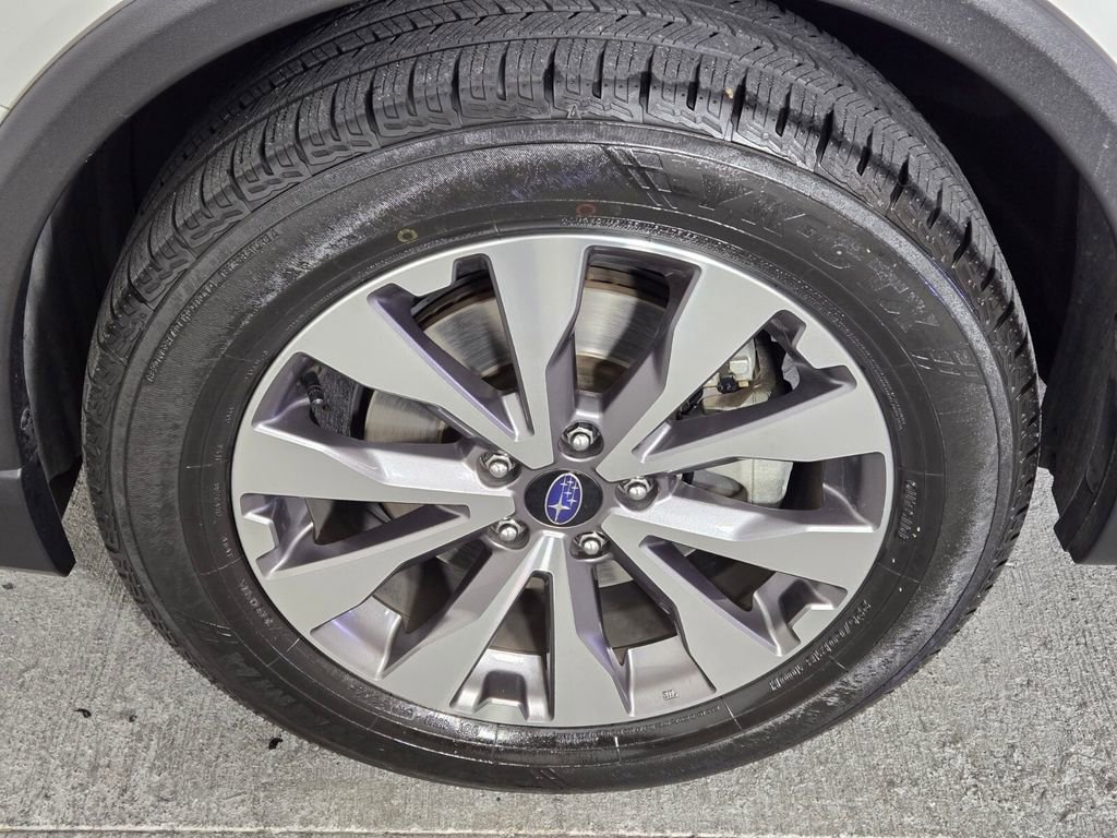 Used 2019 Subaru Outback 3.6R Touring image 14