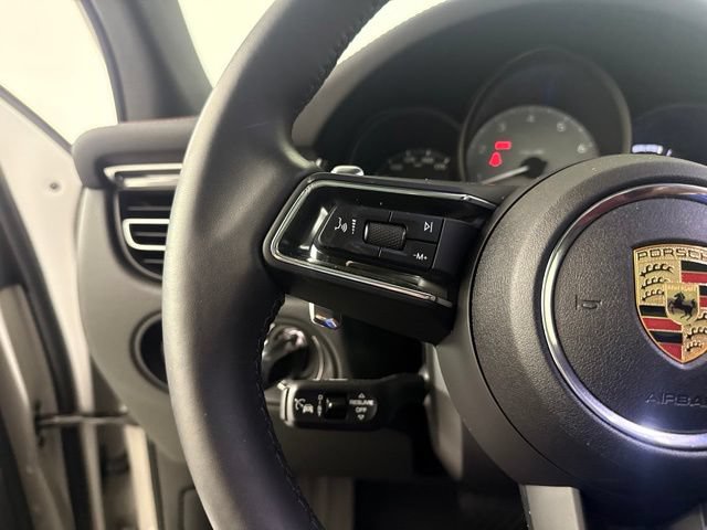 Used 2025 Porsche Macan S AWD/4WD image 27