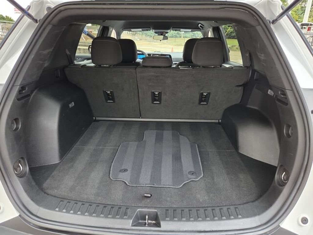 Used 2025 Chevrolet Equinox LT AWD/4WD image 30