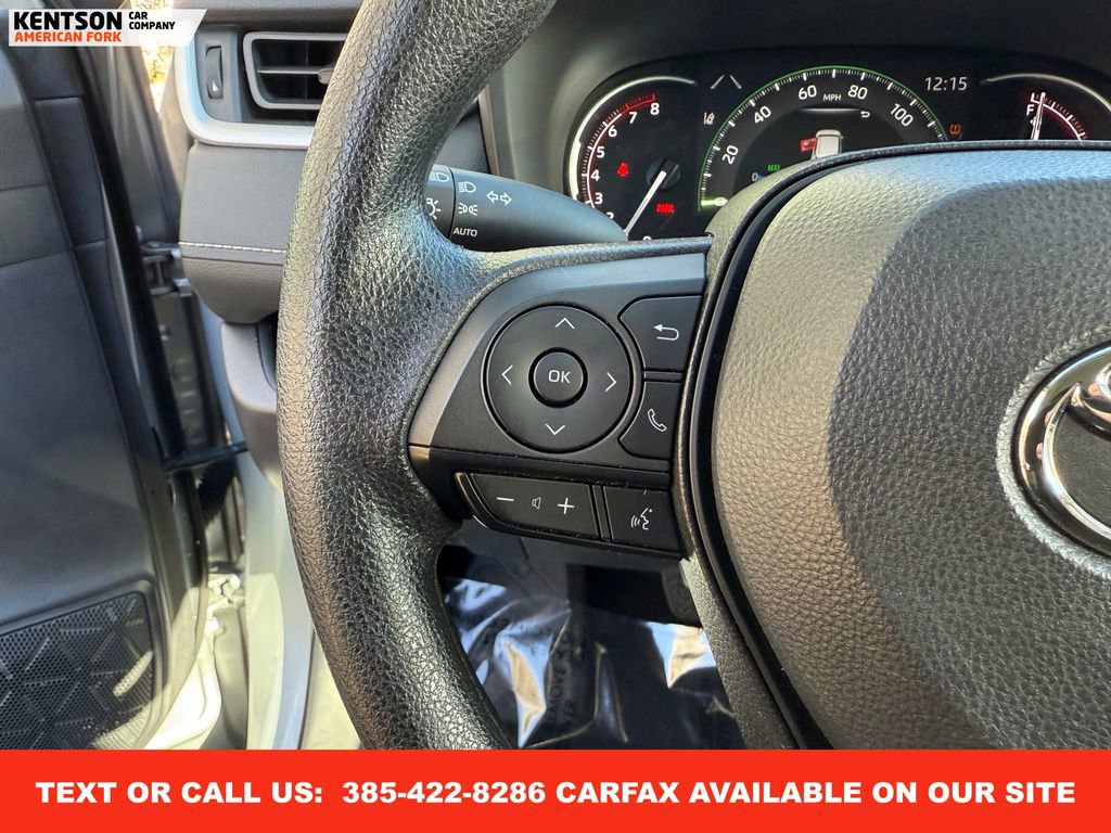 Used 2025 Toyota RAV4 XLE image 15