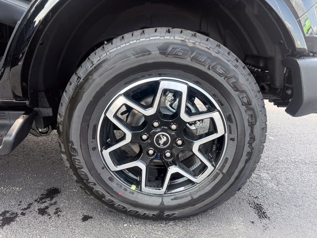 New 2026 Ford Bronco Outer Banks AWD/4WD image 32