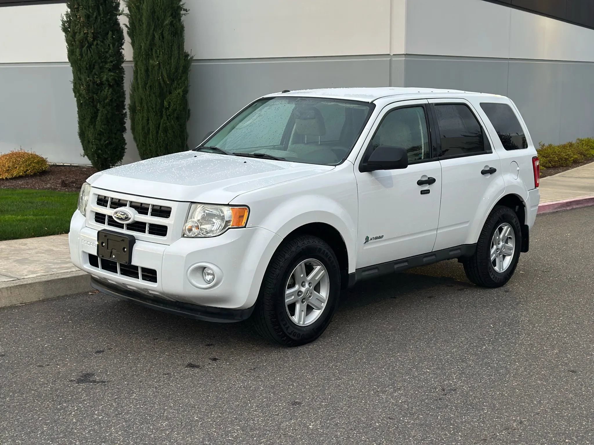 Used 2011 Ford Escape 4WD Hybrid image 1