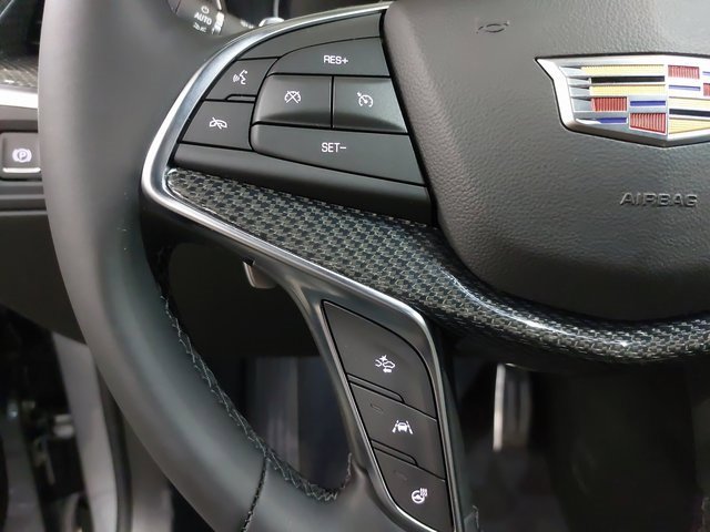 Used 2025 Cadillac XT5 Sportv w/ LPO, Floor Liner Package image 17