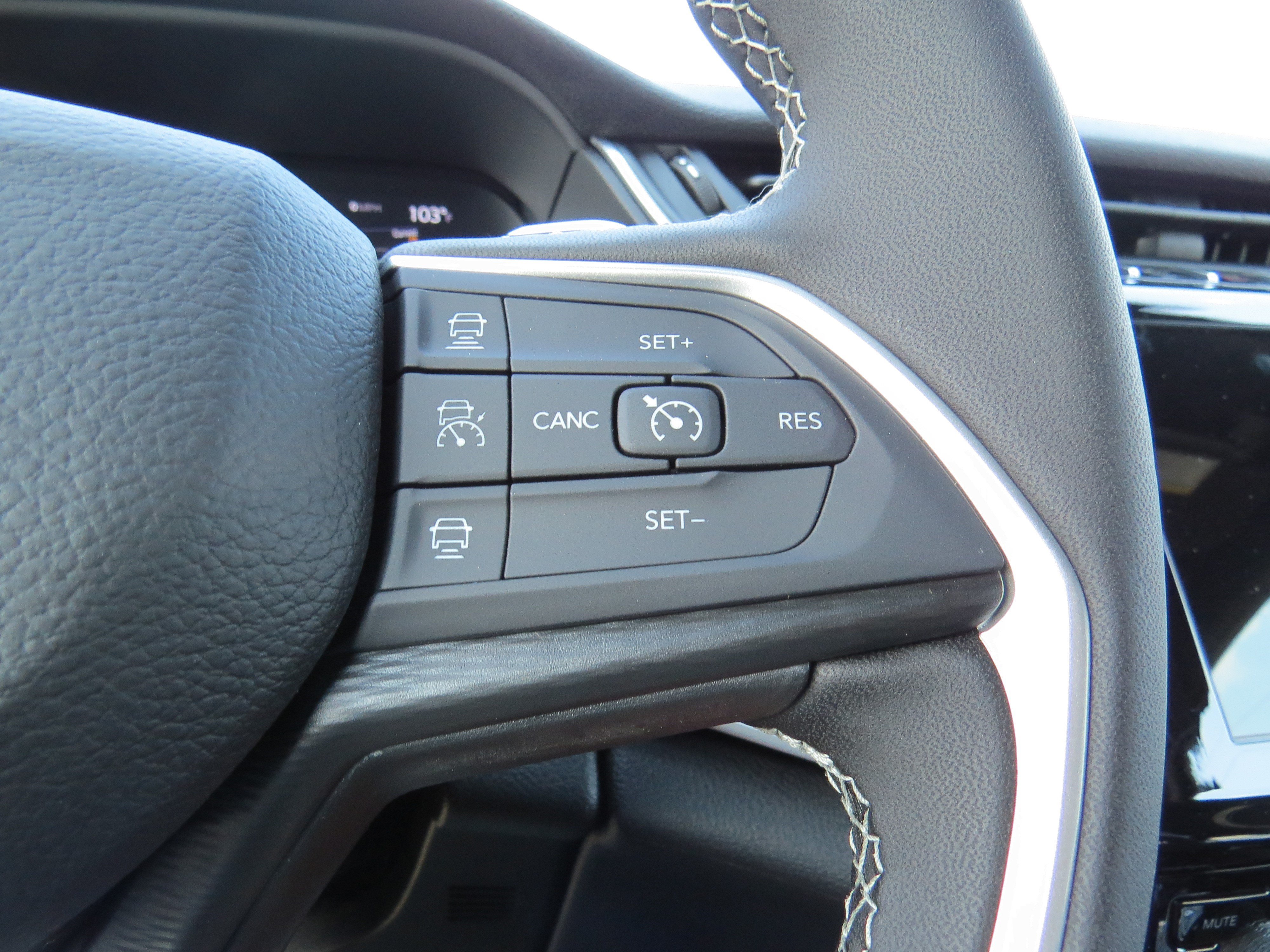 New 2026 Jeep Grand Cherokee Laredo RWD image 23