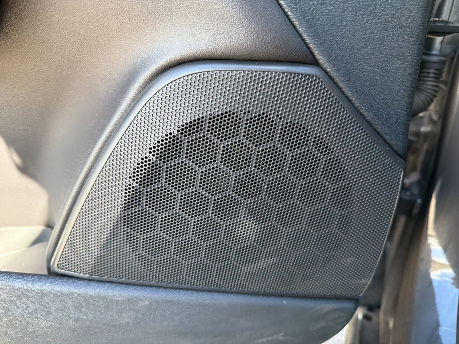 Certified 2025 Volvo S90 B6 Plus w/ Protection Package Premier image 66