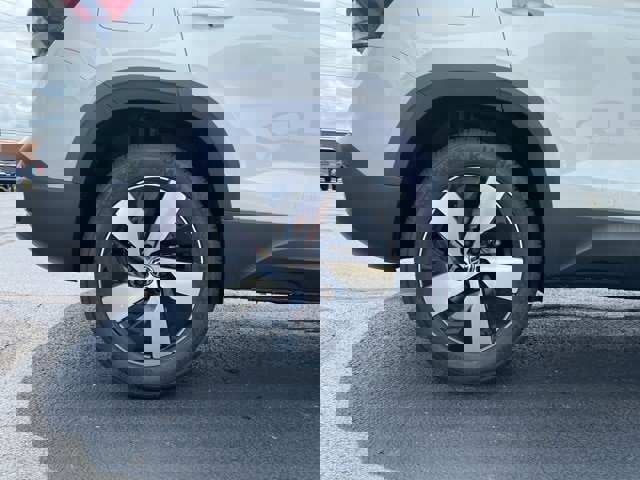 New 2025 Volkswagen Taos S image 22