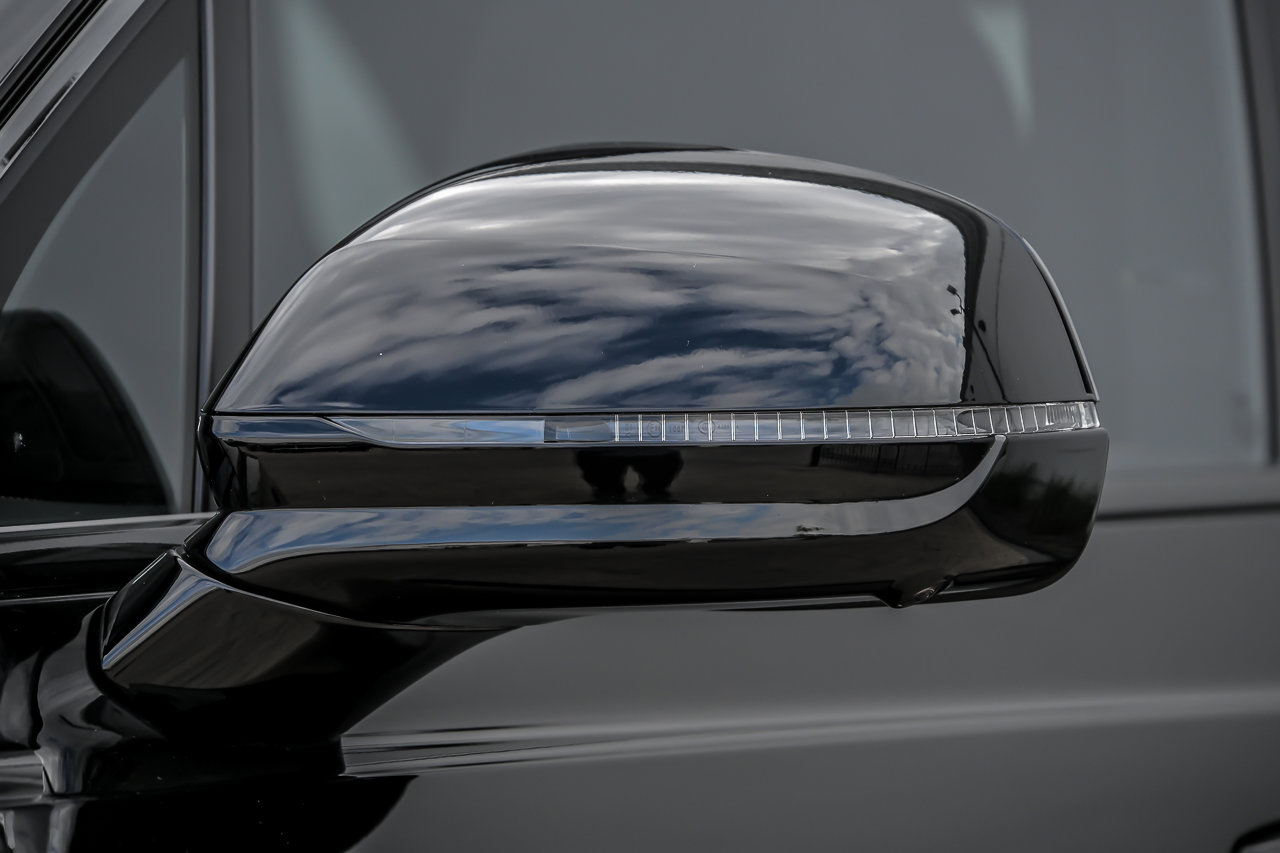 New 2026 Bentley Bentayga AWD/4WD image 10