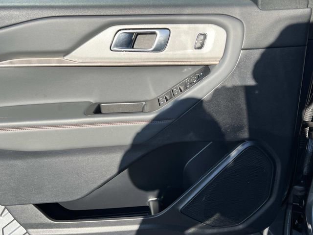 Certified 2025 Ford Explorer Active AWD/4WD image 18
