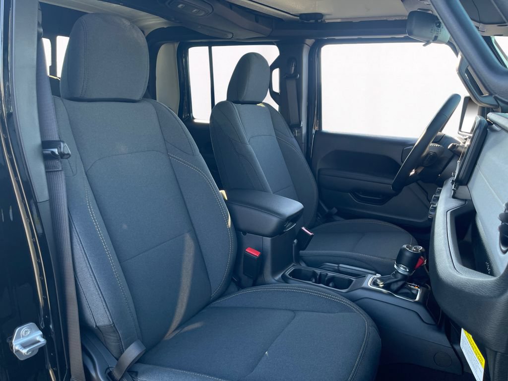 New 2026 Jeep Gladiator Sport AWD/4WD image 15