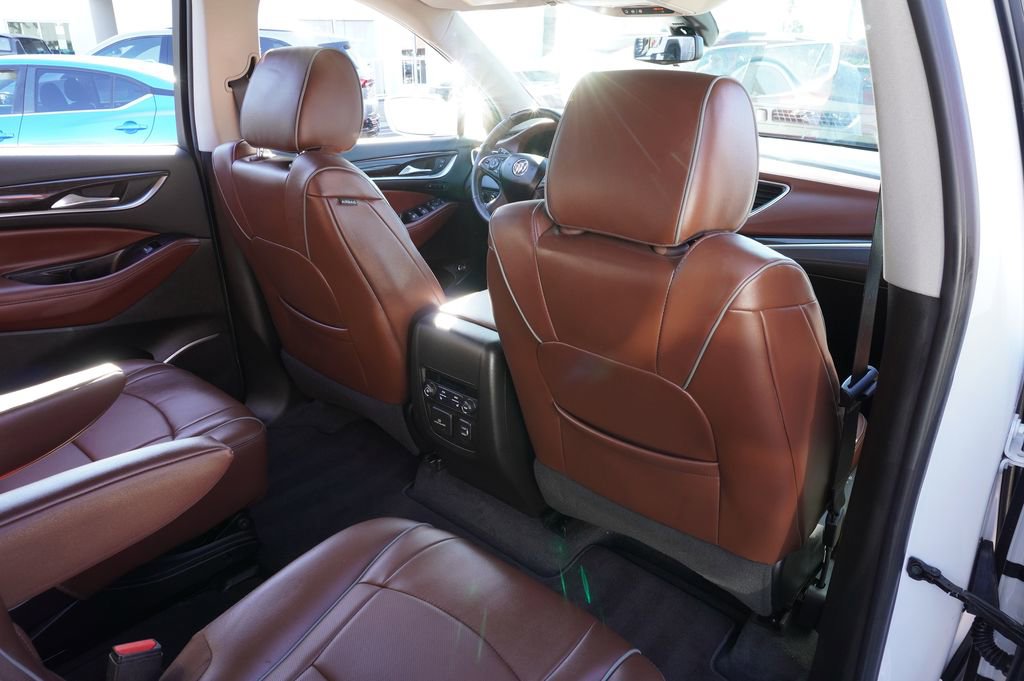 Used 2020 Buick Enclave Avenir w/ Avenir Technology Package image 11