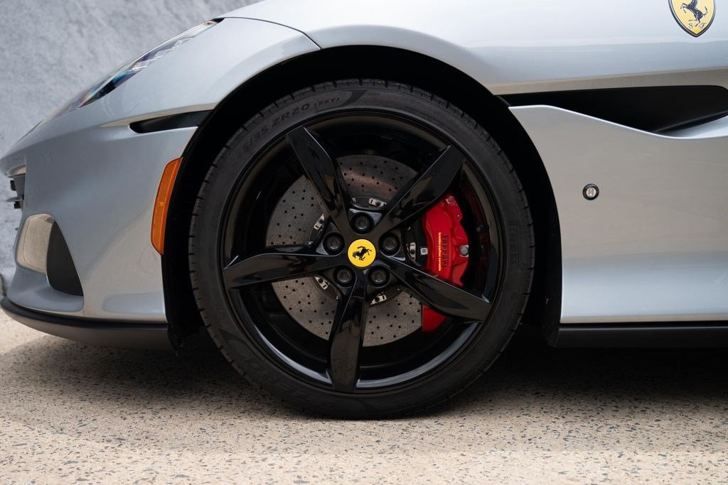 Used 2022 Ferrari Portofino M RWD image 19