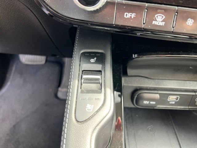 Certified 2024 Kia Telluride EX w/ EX Captain's Chair Package AWD/4WD image 25