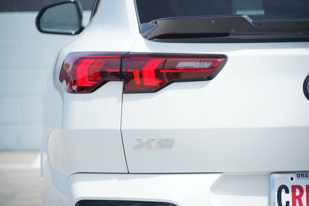 New 2027 BMW X2 xDrive28i AWD/4WD image 7