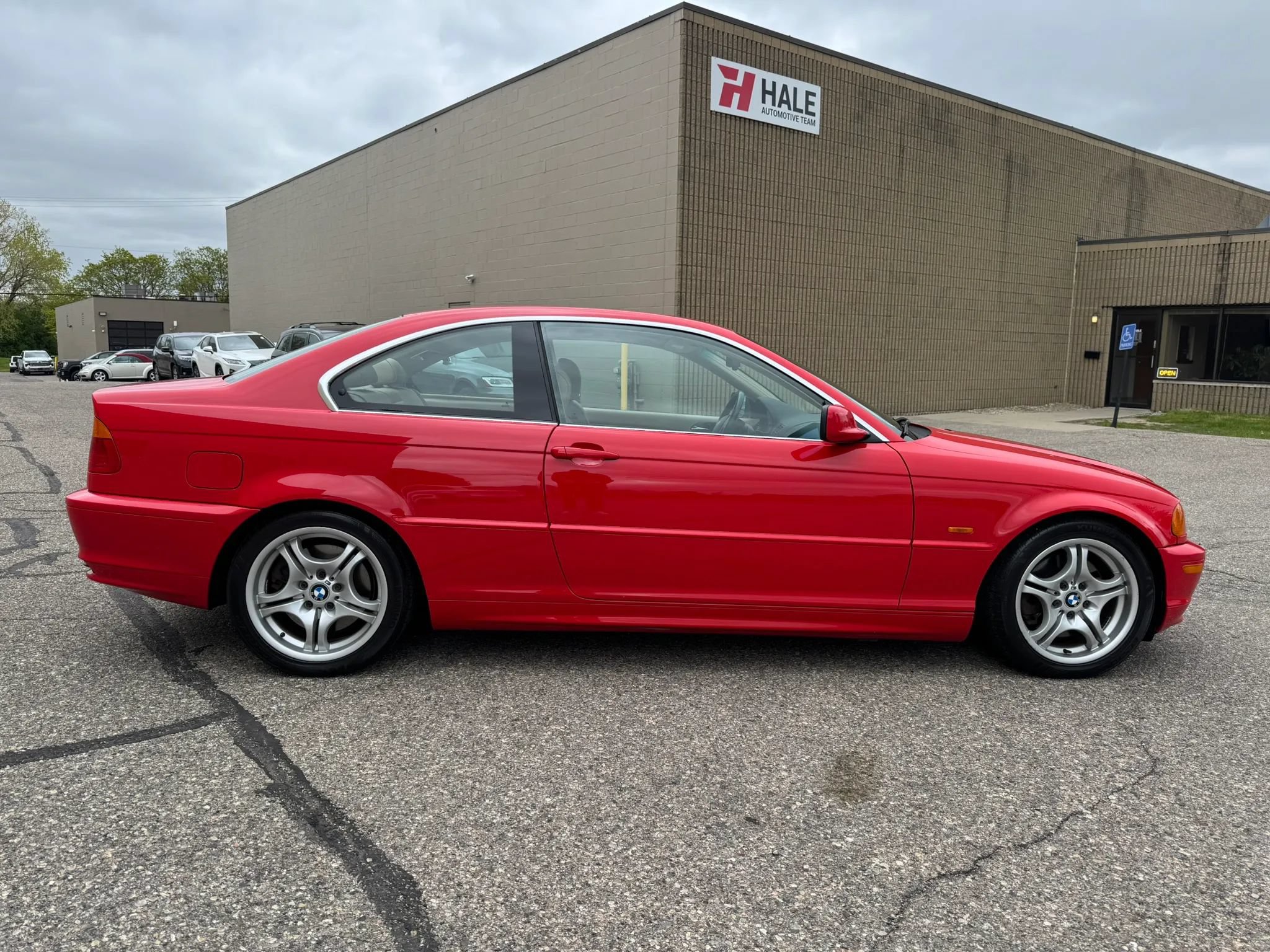 Used 2001 BMW 330Ci Coupe RWD image 11