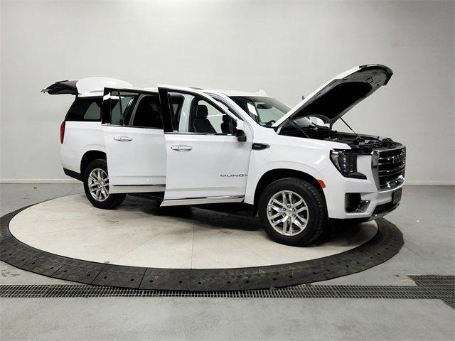 Used 2022 GMC Yukon XL SLT image 9