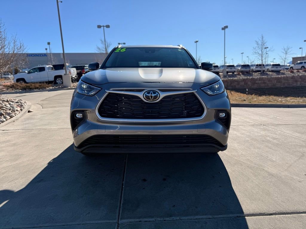 Used 2026 Toyota Highlander XLE video 2