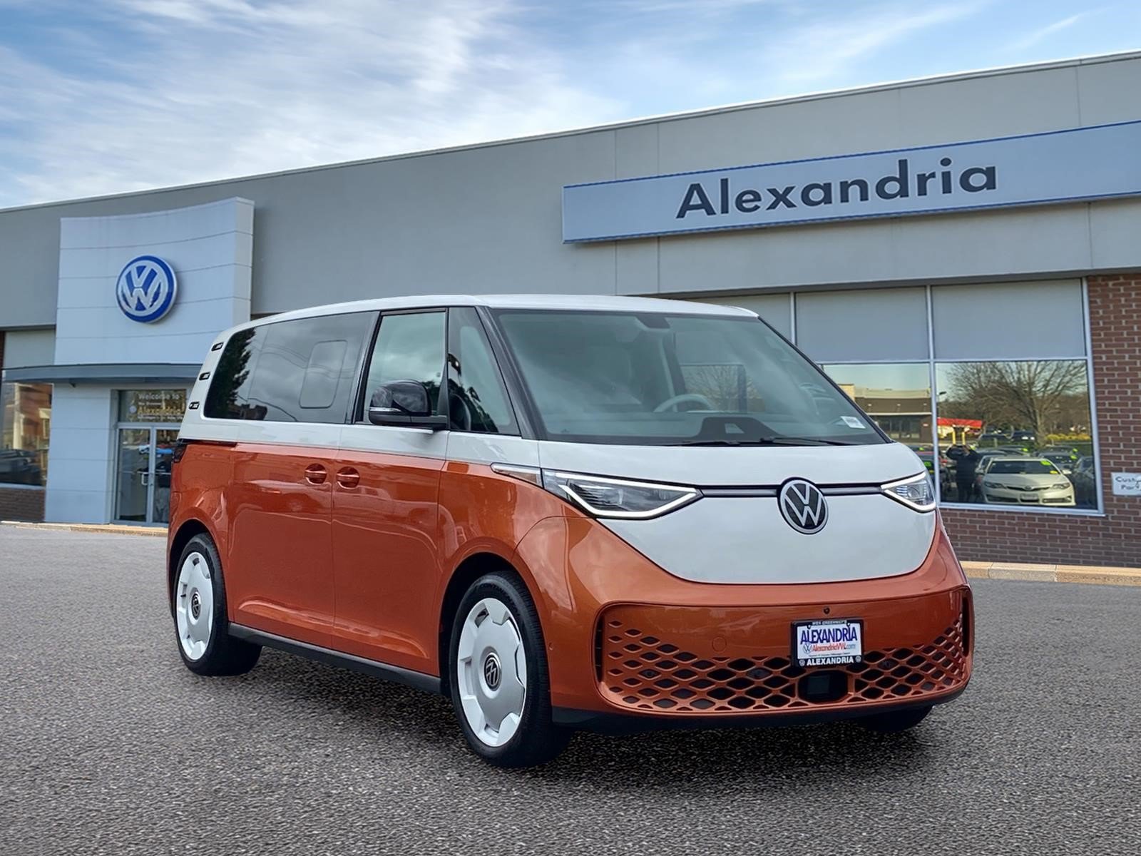 Used 2025 Volkswagen ID. Buzz 1st Edition AWD/4WD image 1