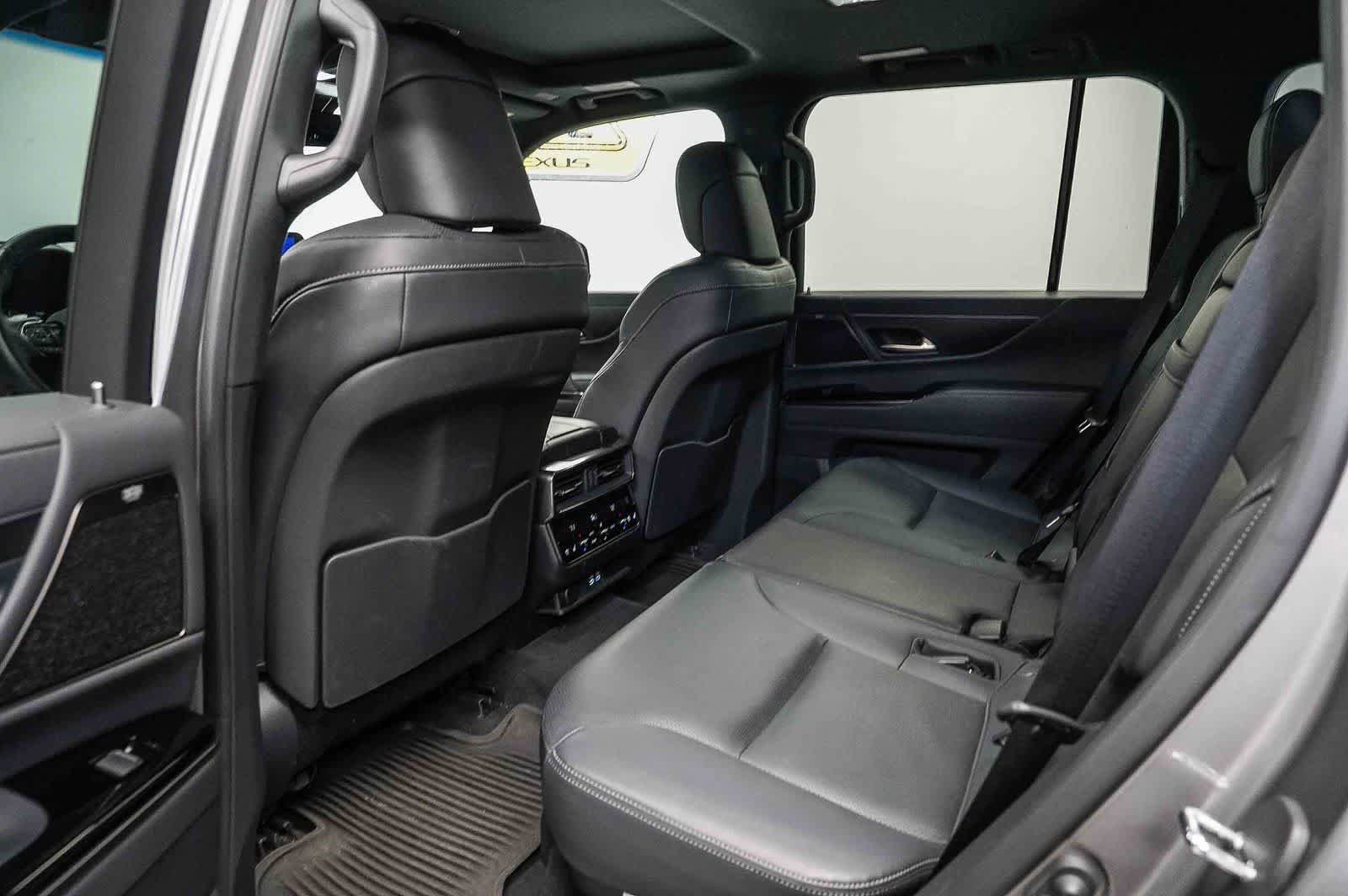Used 2024 Lexus LX 600 4WD w/ Interior Upgrade Package image 19