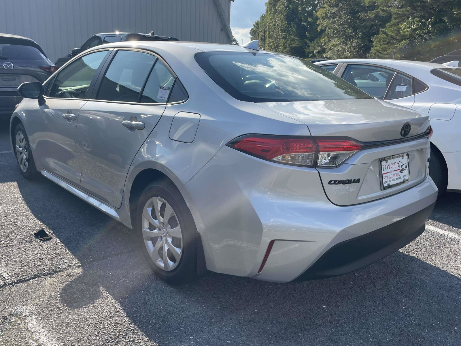 Used 2026 Toyota Corolla LE FWD image 3