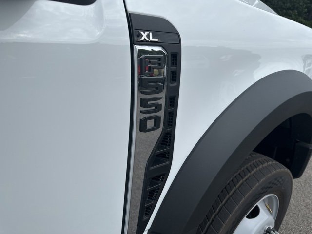 New 2026 Ford F550 4x4 Supercab Super Duty image 9