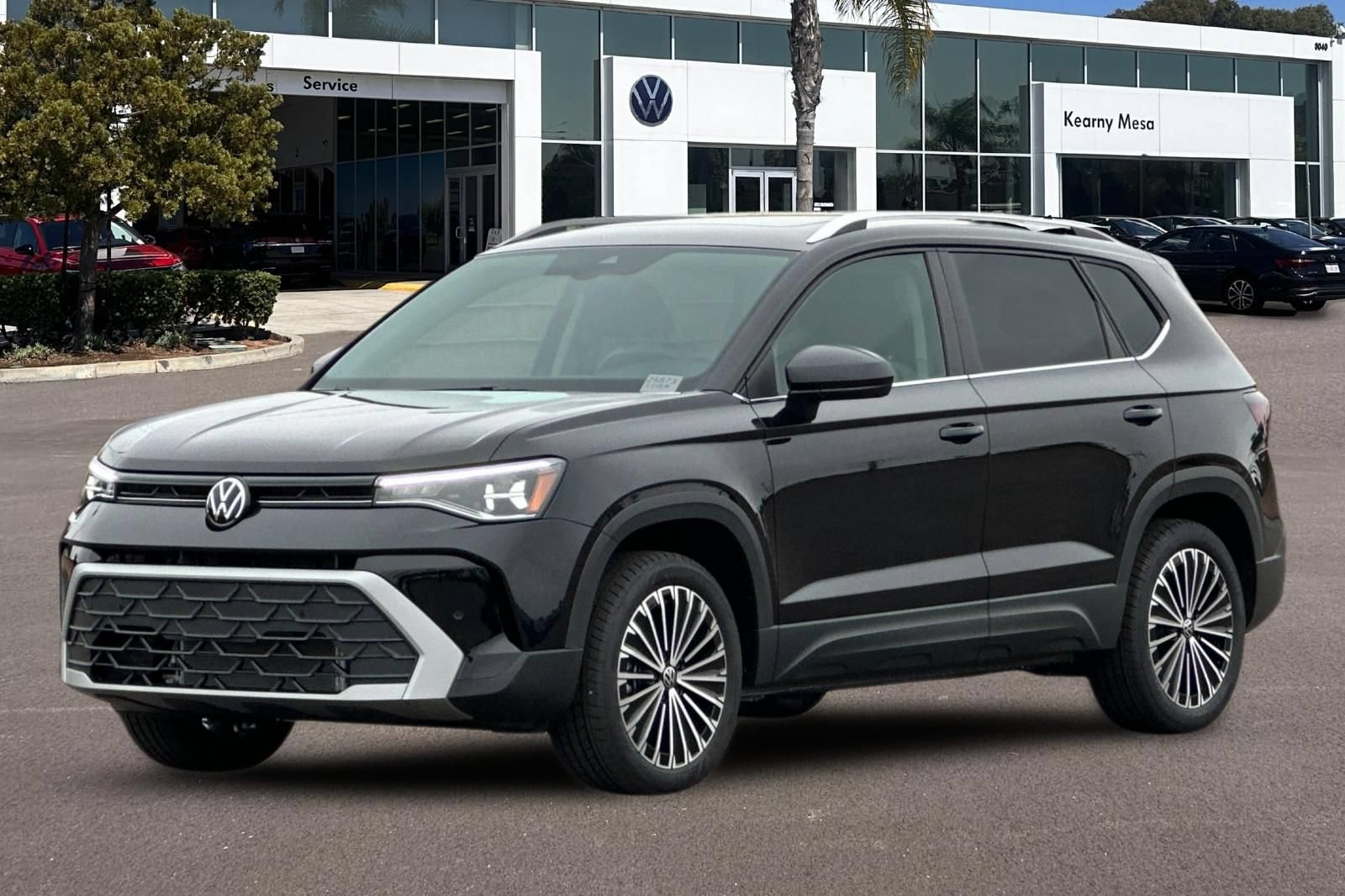 New 2026 Volkswagen Taos SE FWD image 8