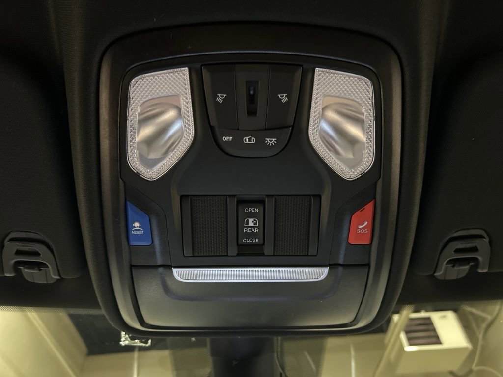 Used 2023 RAM 1500 Big Horn AWD/4WD image 25