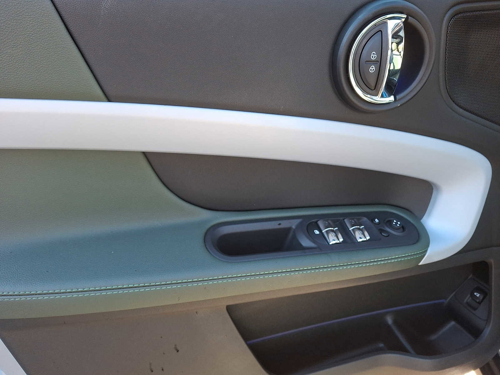 Used 2023 MINI Cooper Countryman S w/ Mini Untamed Edition image 9