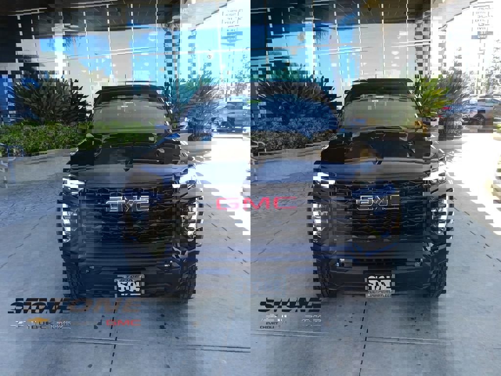 New 2026 GMC Canyon Elevation w/ Convenience Package image 2