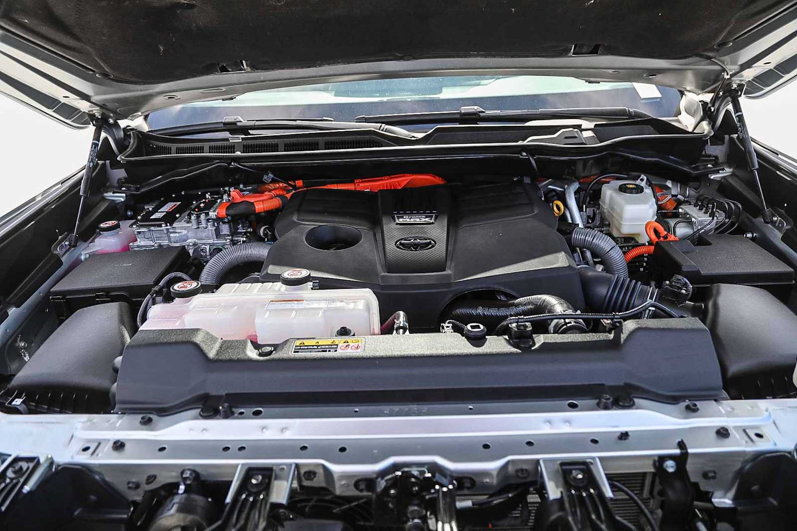 Certified 2025 Toyota Sequoia SR5 AWD/4WD image 26