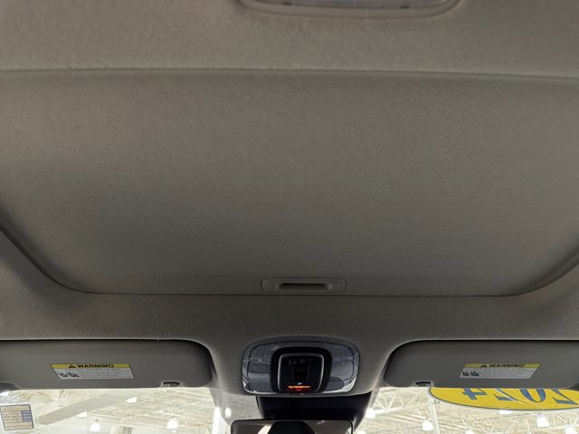 Used 2024 Hyundai Elantra Limited image 26