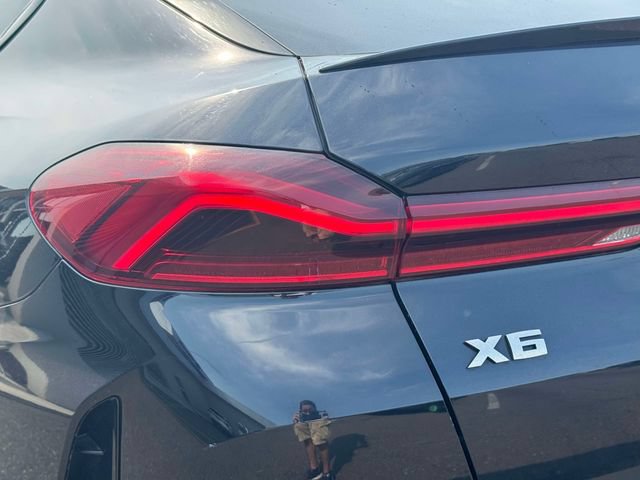 Used 2021 BMW X6 M50i w/ Executive Package AWD/4WD image 14
