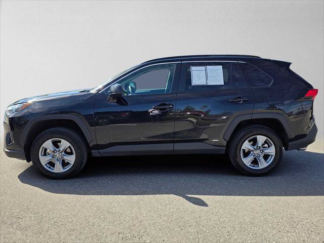 Used 2025 Toyota RAV4 LE AWD/4WD image 6