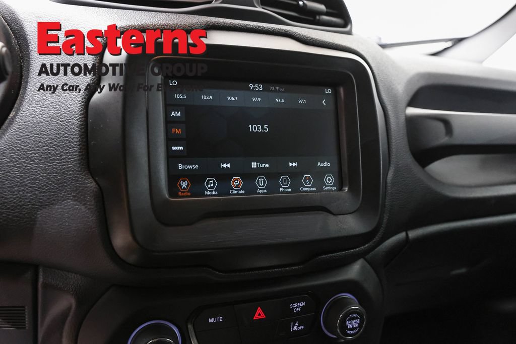 Used 2021 Jeep Renegade Latitude AWD/4WD image 18