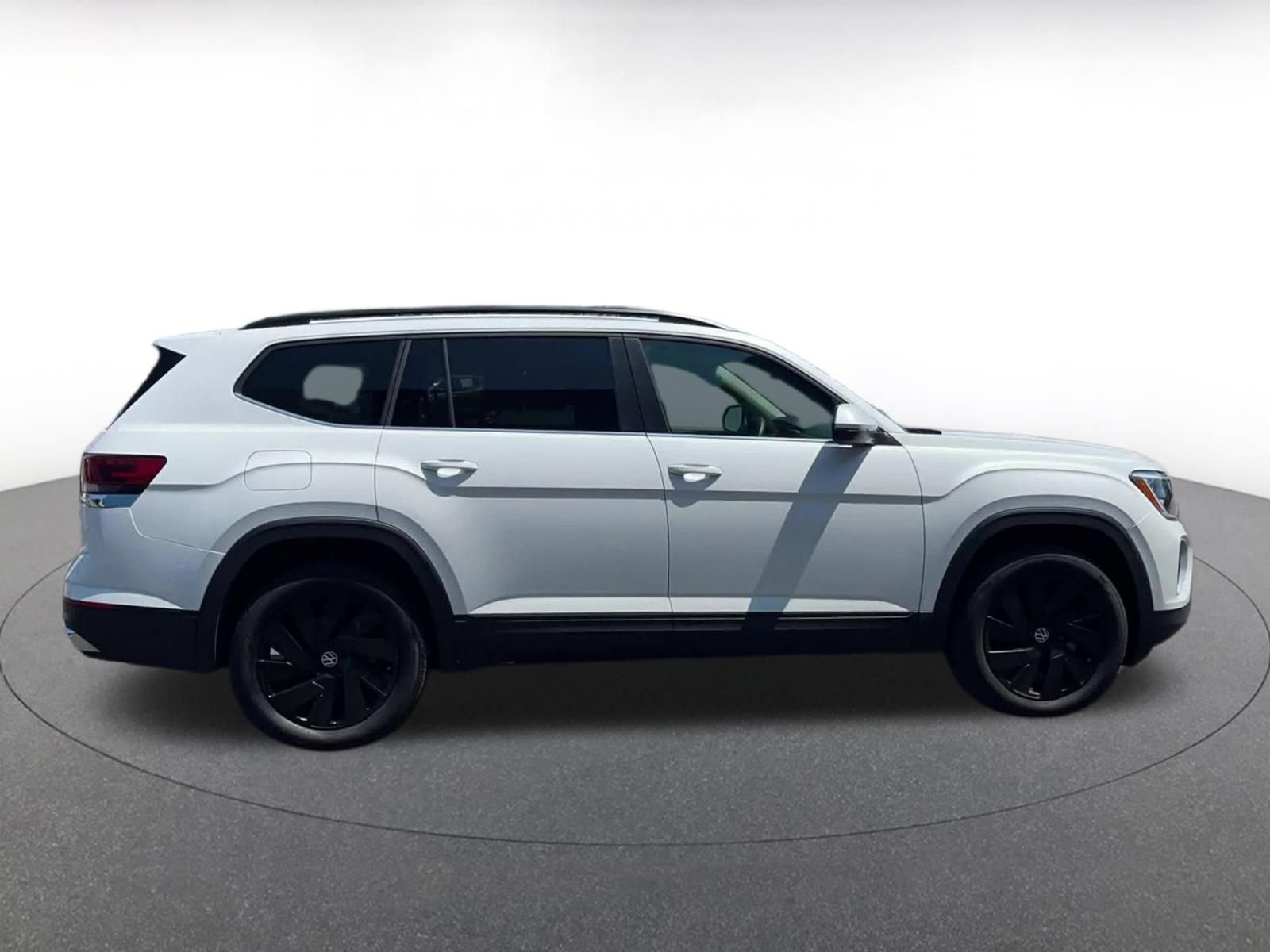 Used 2026 Volkswagen Atlas SE AWD/4WD image 12