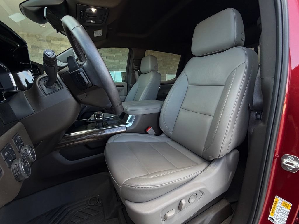 Used 2025 Chevrolet Silverado 1500 LT Trail Boss w/ Convenience Package II AWD/4WD image 6