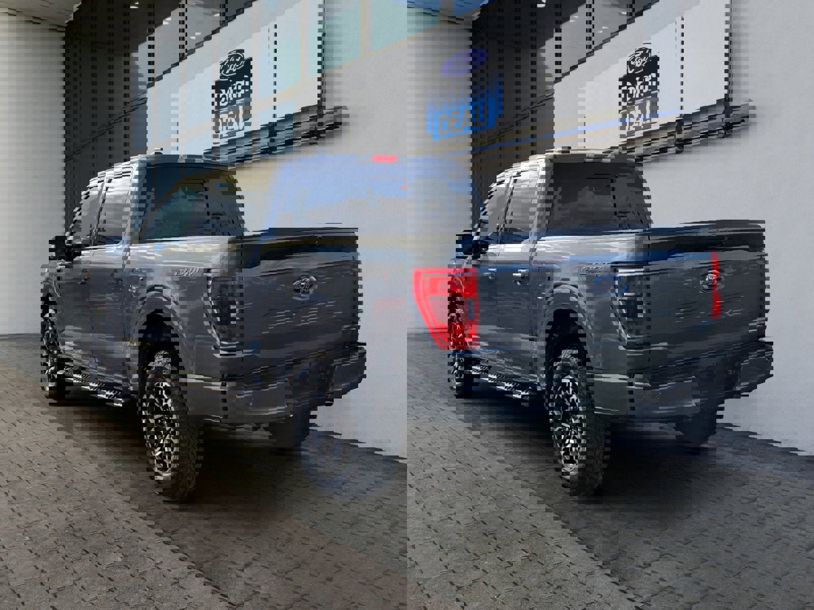 Certified 2023 Ford F150 XLT w/ Equipment Group 302A High image 5