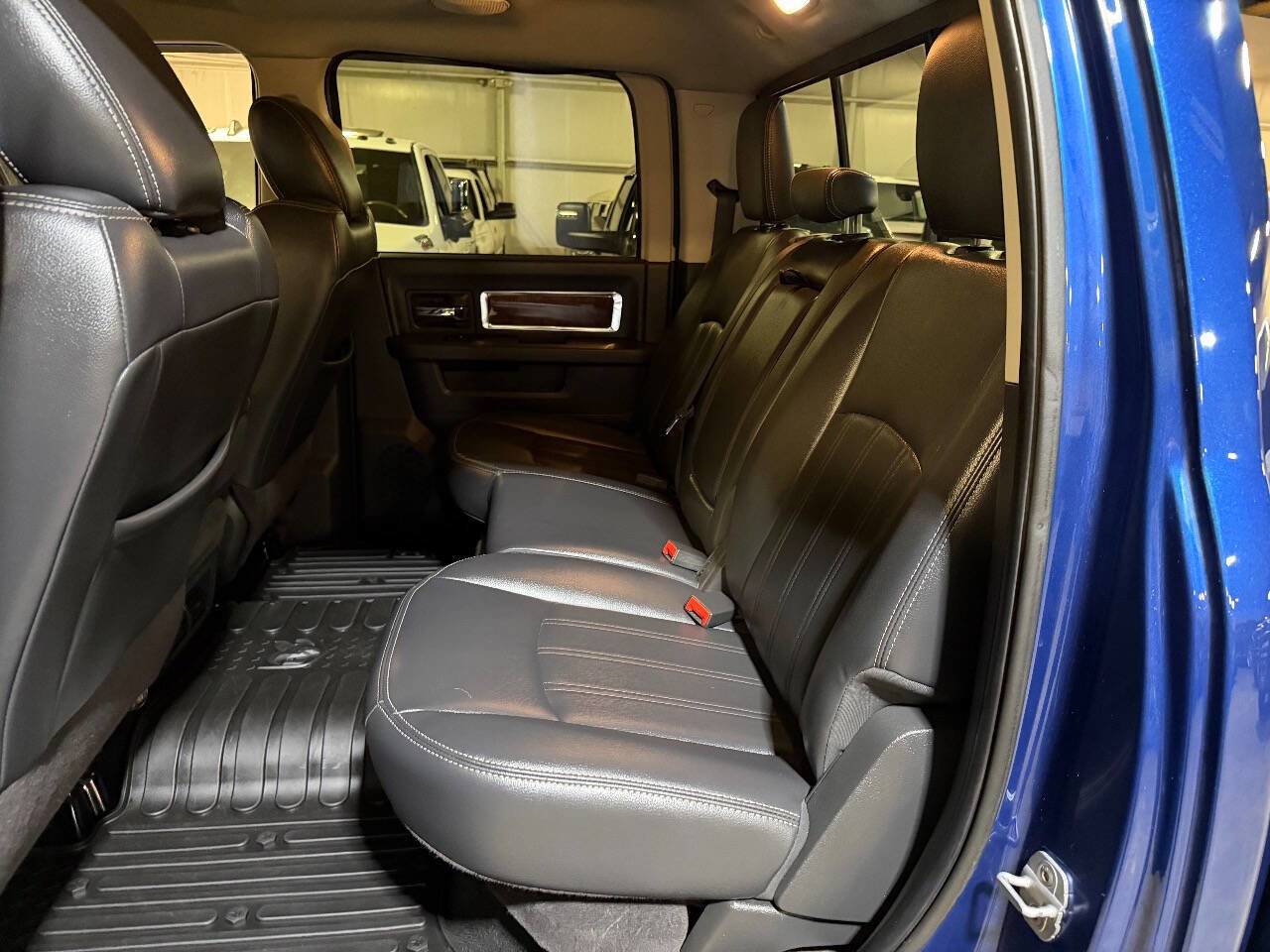 Used 2011 RAM 3500 Laramie w/ Cold Weather Group AWD/4WD image 4