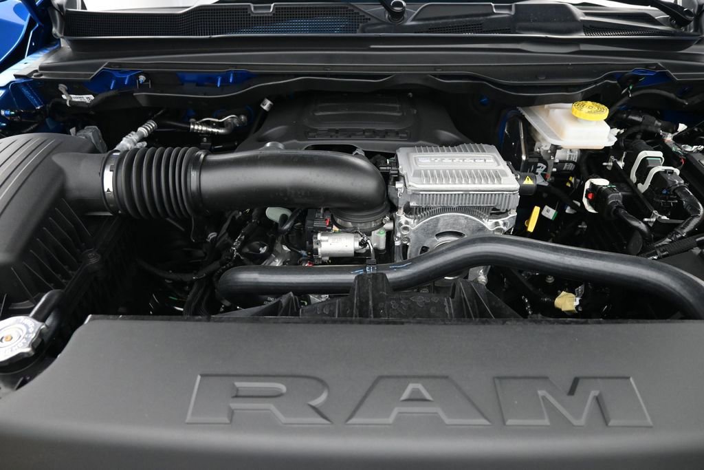 New 2026 RAM 1500 4x4 Crew Cab image 22