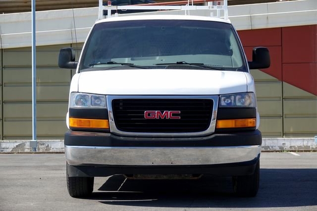 Used 2017 GMC Savana 2500 2500 image 4