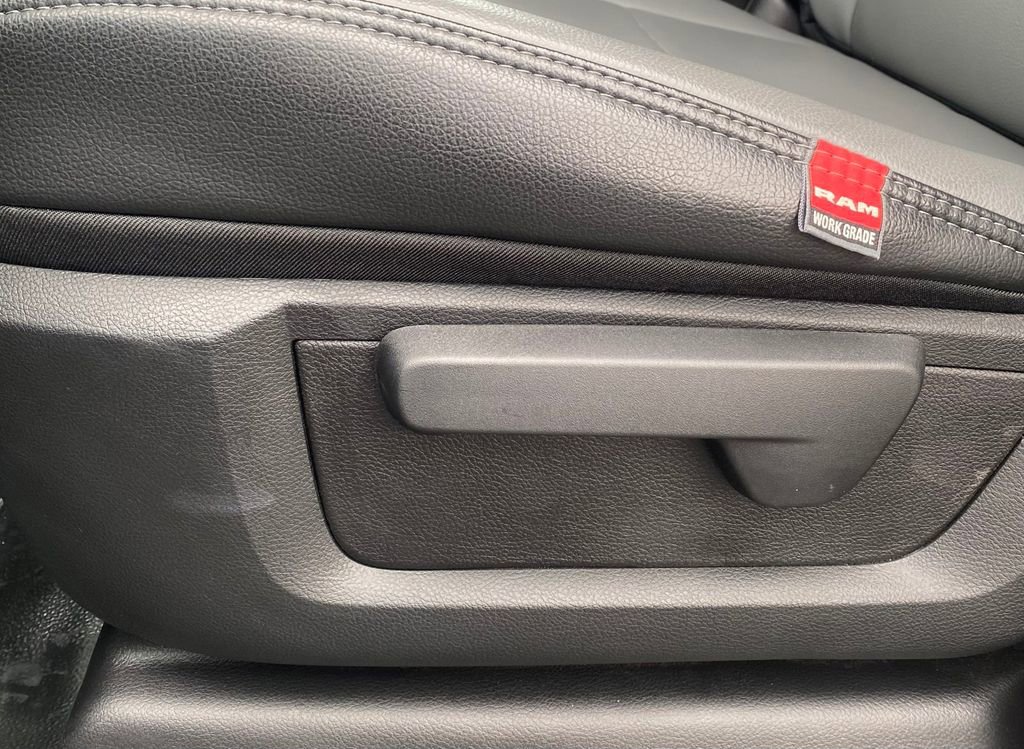 New 2026 RAM 2500 Tradesman w/ Chrome Appearance Group image 13