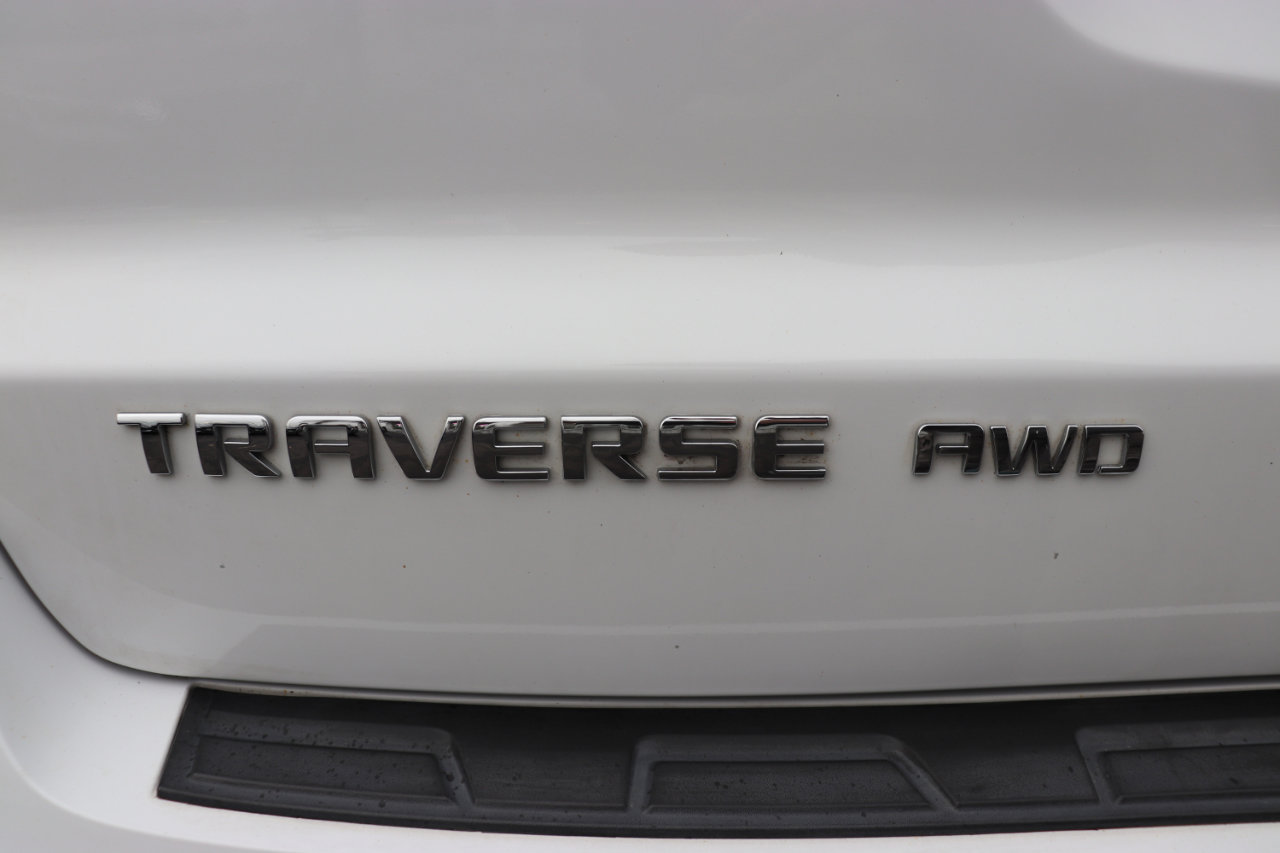 Used 2017 Chevrolet Traverse LS image 53