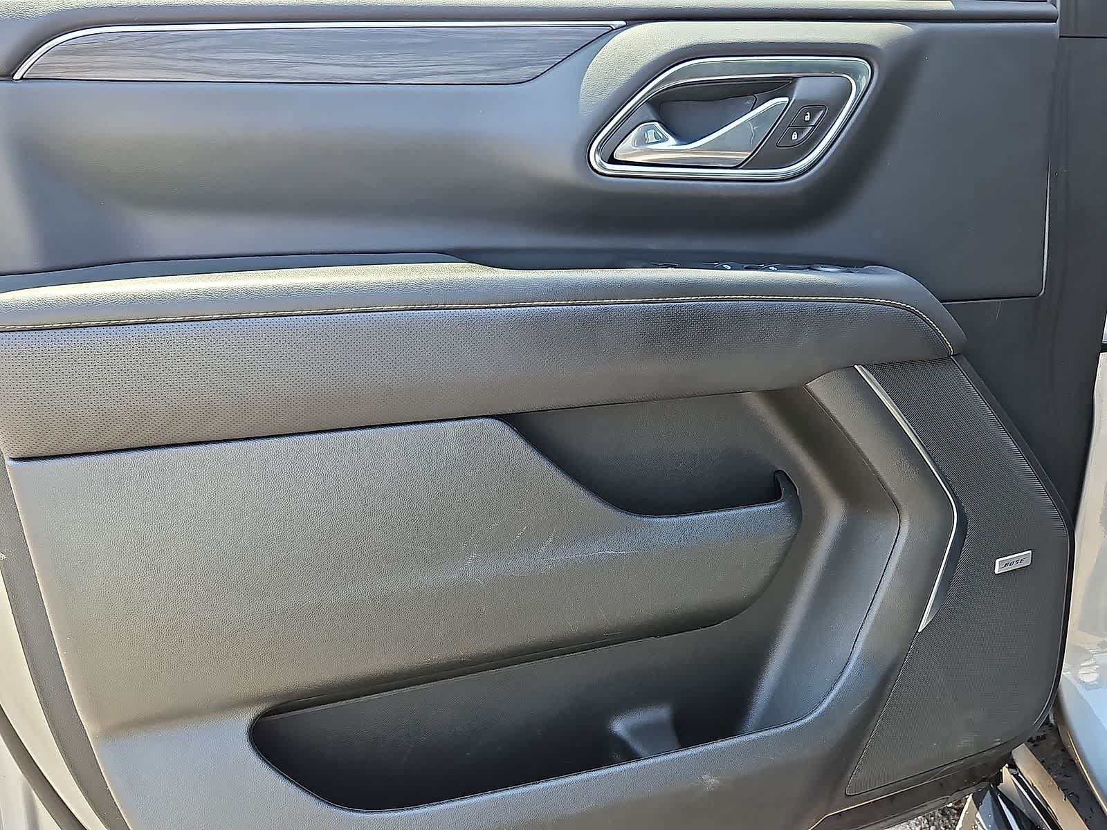 Used 2024 GMC Yukon SLT AWD/4WD image 27