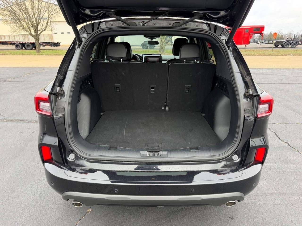 Used 2024 Ford Escape ST-Line w/ Tech Pack #1 image 5
