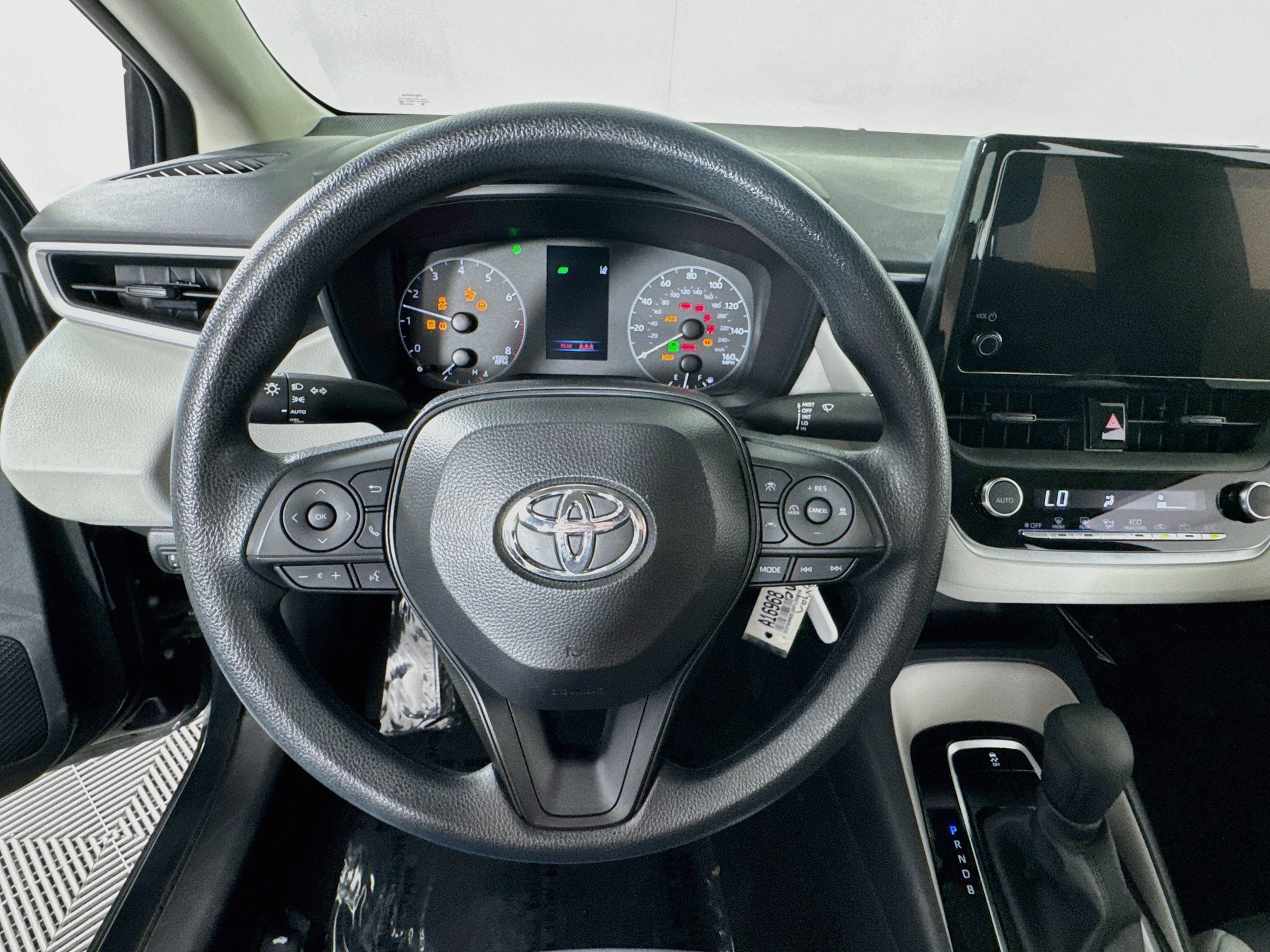 Certified 2024 Toyota Corolla LE FWD image 13