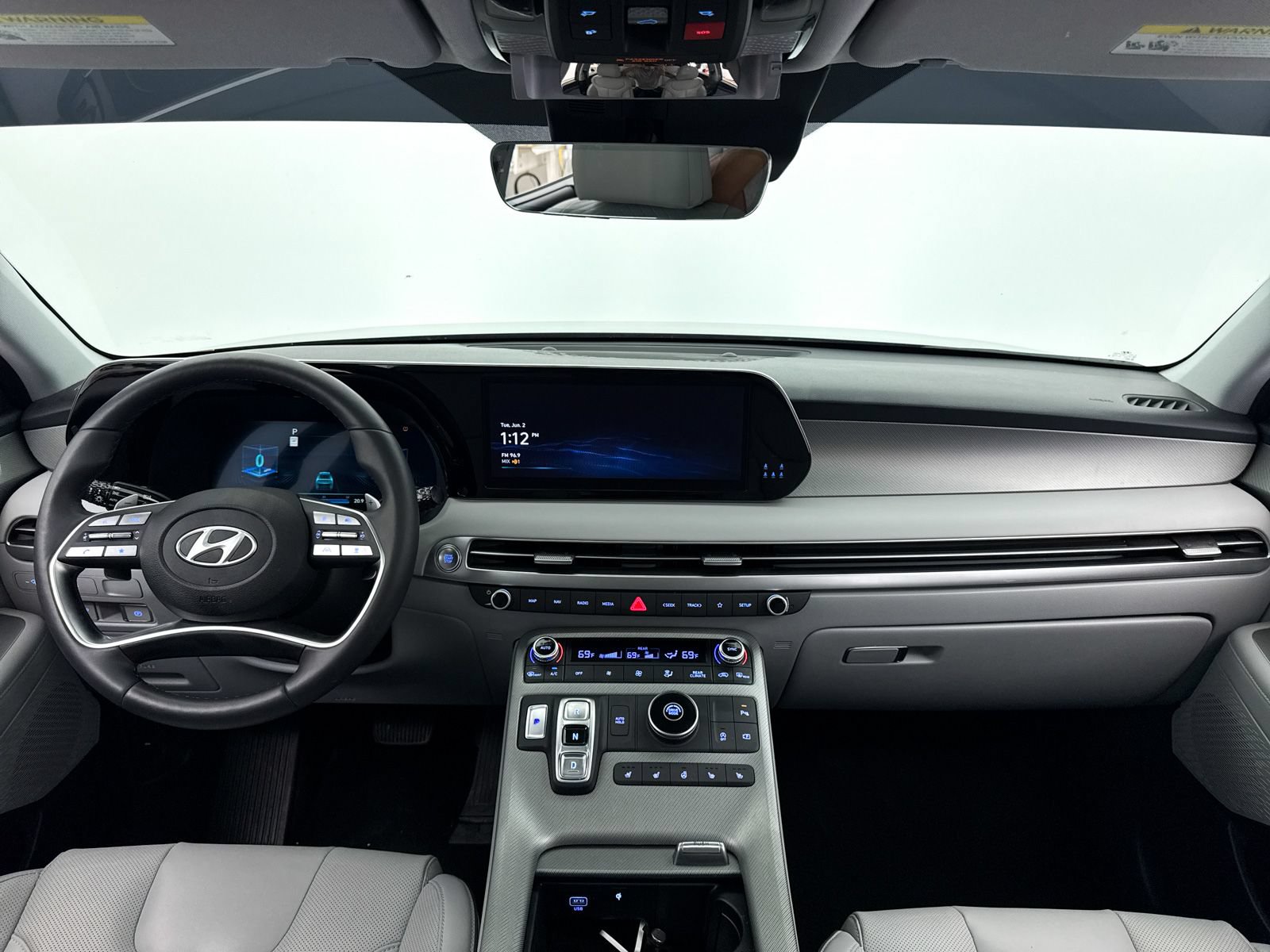 Used 2025 Hyundai Palisade SEL FWD image 23